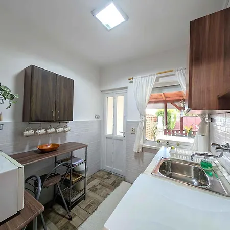 Dom wakacyjny In 54058 *