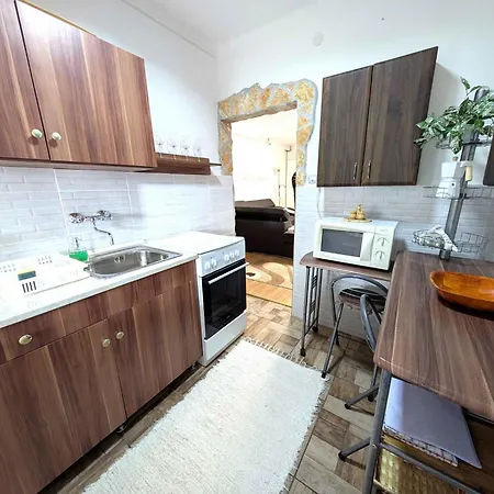 In 54058 Balatonfenyves